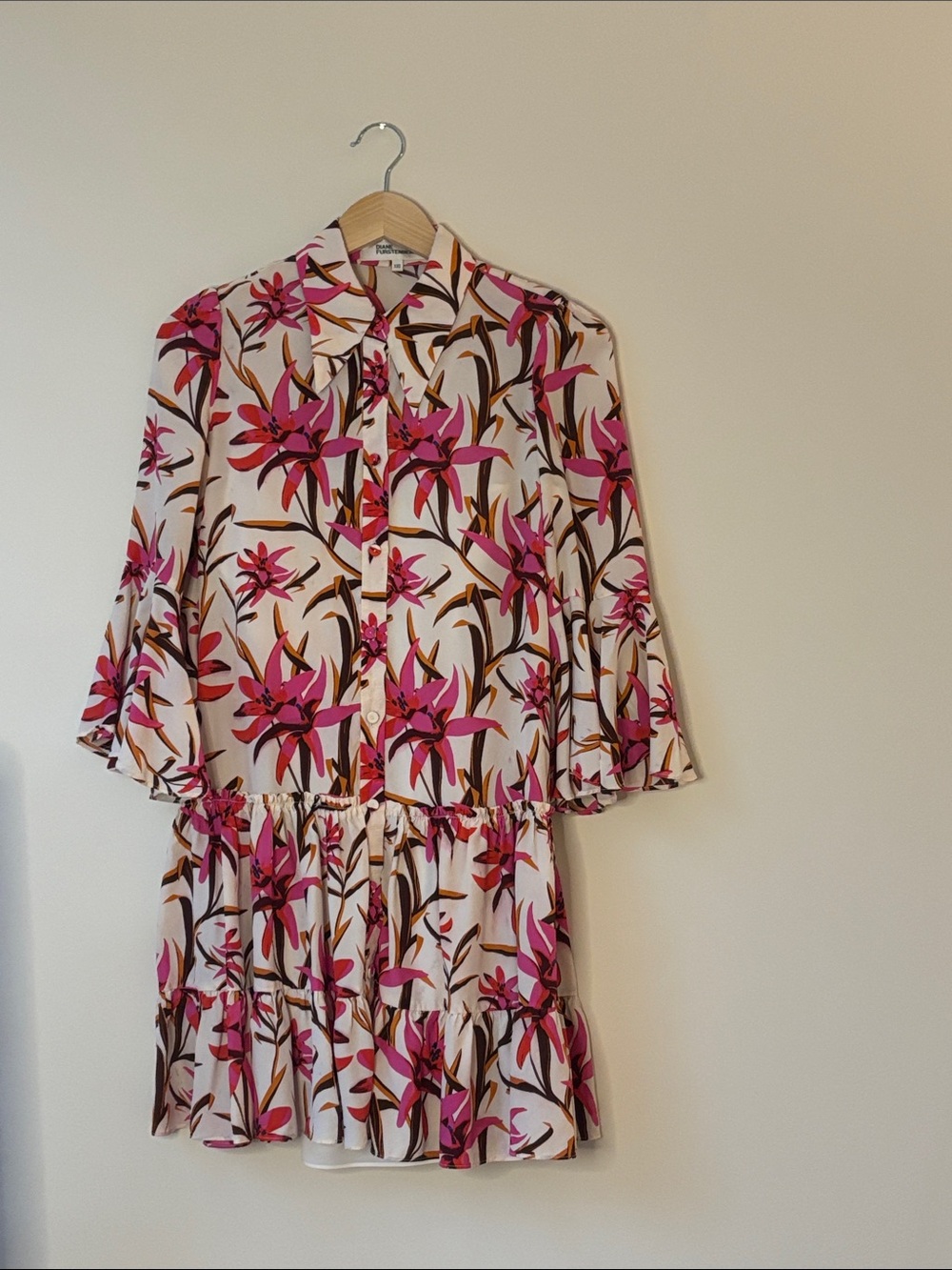 Diane Von Furstenberg Pink Floral Button-Front Tiered Mini Dress | Worn Once |
